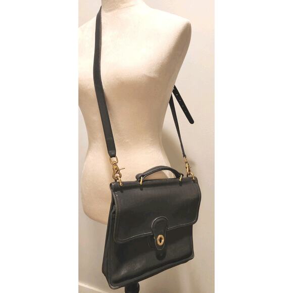 Vintage 93 CLASSIC WILLIS COACH Bag 9927 Black Leather Brass Turn Lock Hardware - Picture 1 of 7